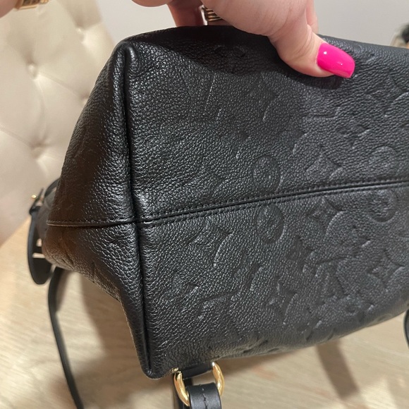 Perfect condition Montsouris Louis Vuitton backpack! - Picture 4 of 7